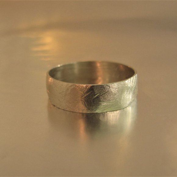 Wedding ring for men. 14k solid white gold ring. - Picture 7 of 12